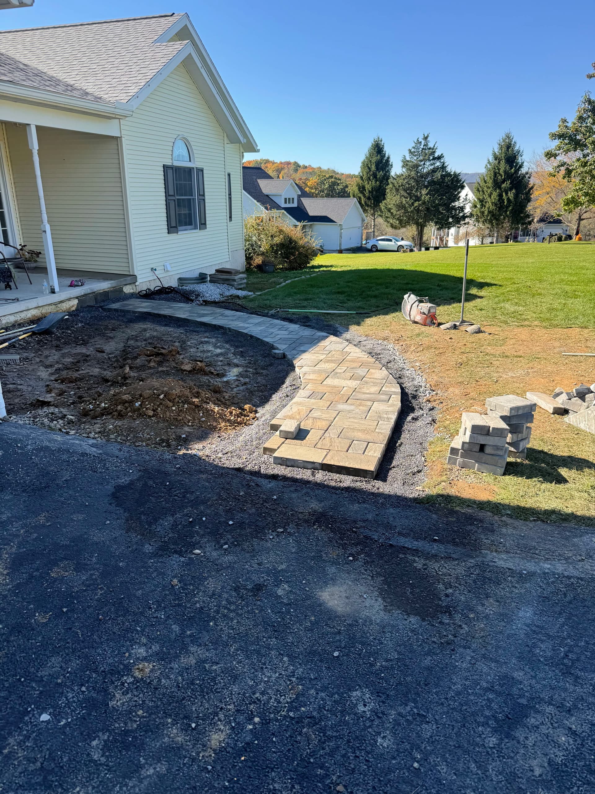 Gallery photos for Building a Paver Walkway the Right Way - From the Ground Up: Image #1