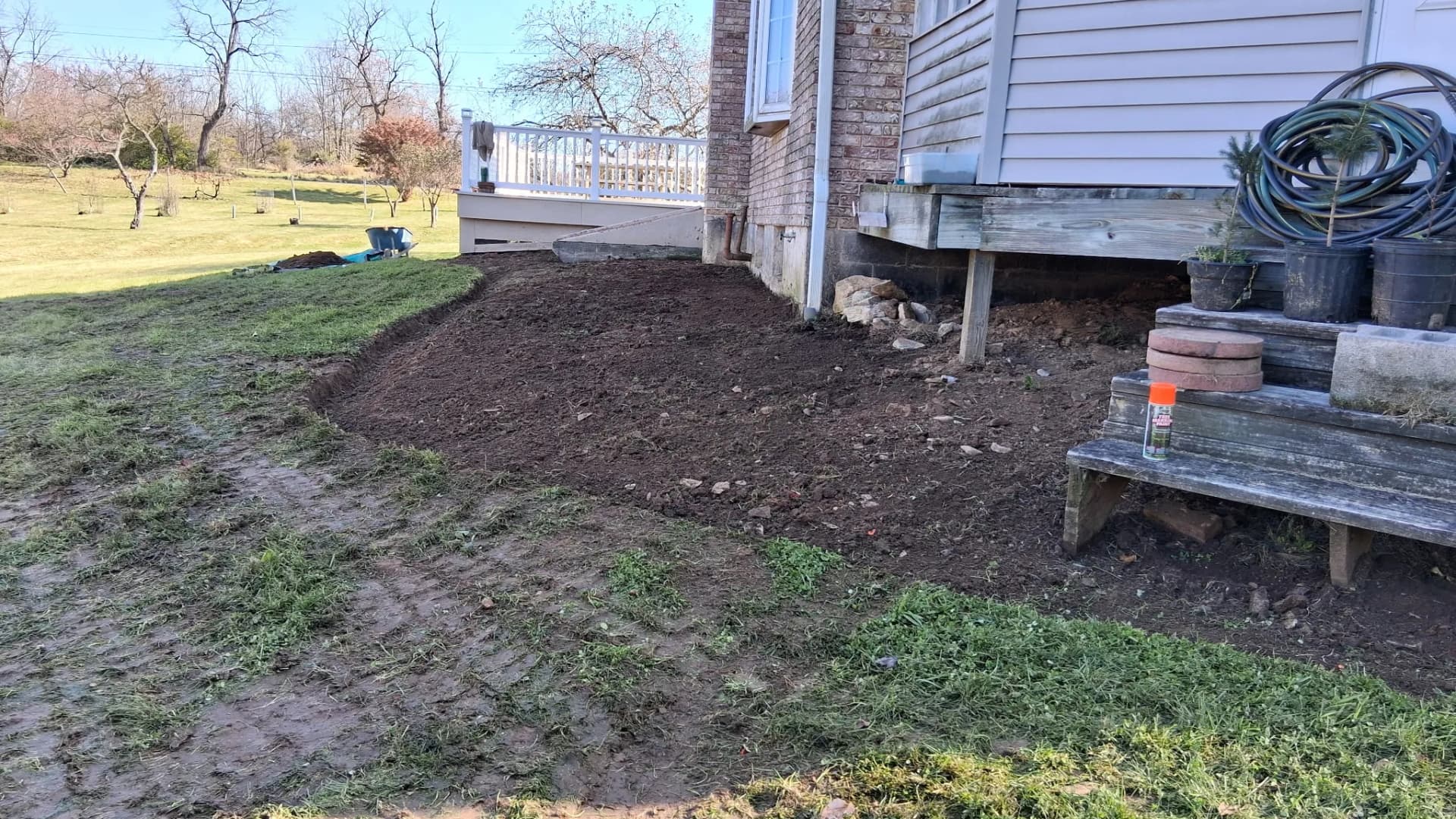 Gallery photos for Landscape Bed Prep Done Right - Grading and Clean Edges: Image #5