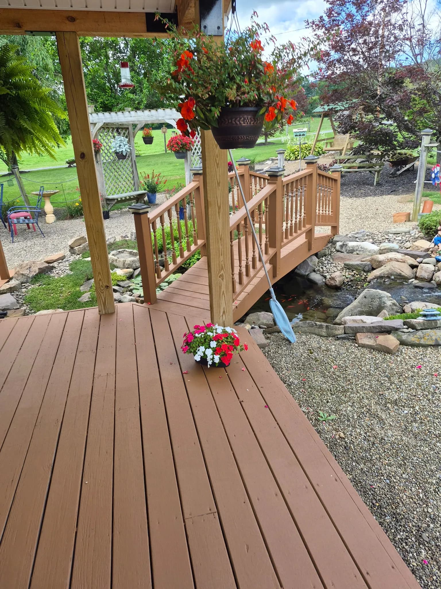 Gallery photos for Worn-Out Deck Gets a Fresh Coat and New Life: Image #2