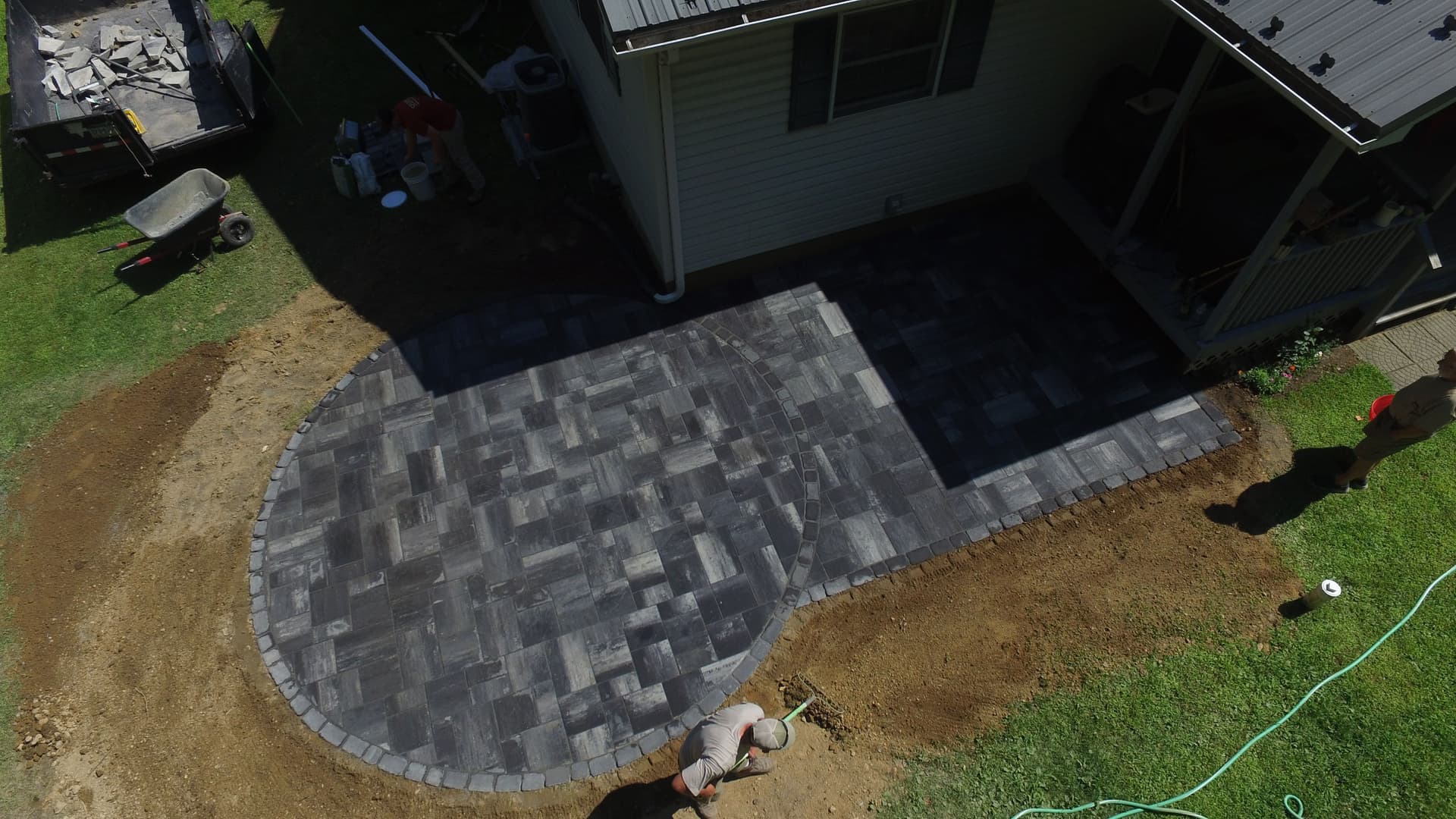 Gallery photos for Paver Patio With a Built-In Firepit Space Done Right: Image #1