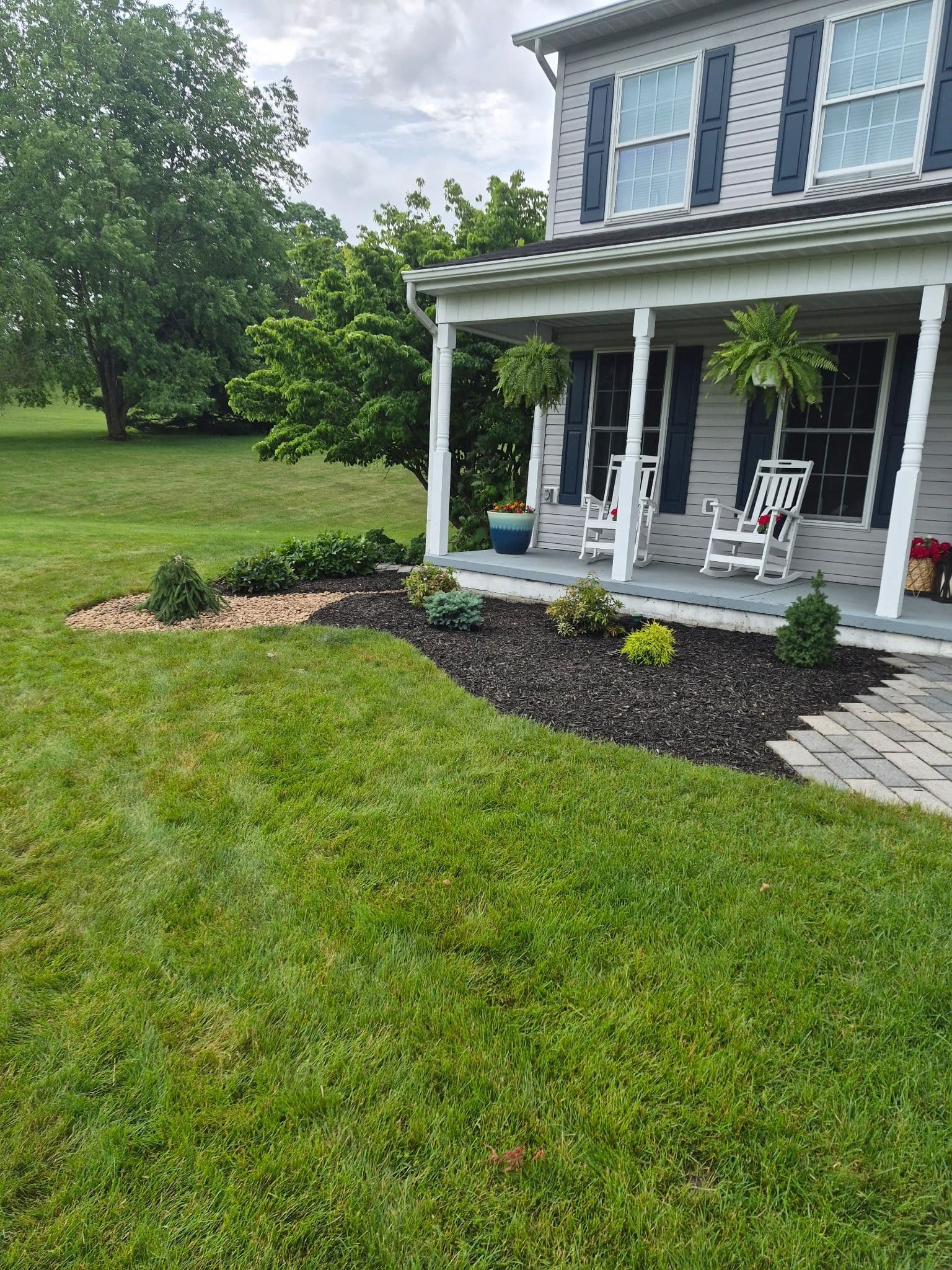 Gallery photos for Fresh Beds, New Plantings and a Complete Landscape Overhaul: Image #1