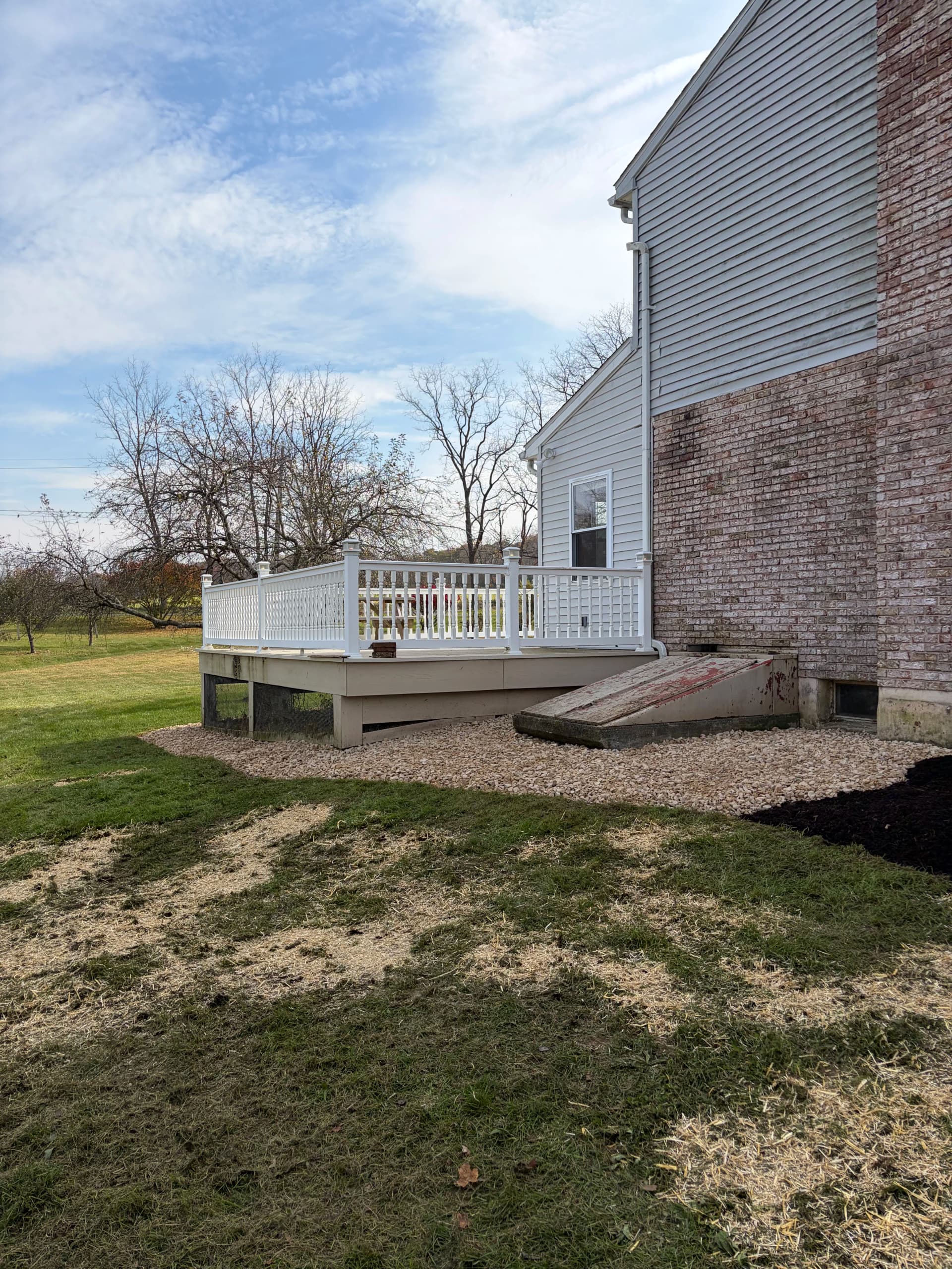 Gallery photos for Stone Bed Installation That Cleans Up the Foundation: Image #6