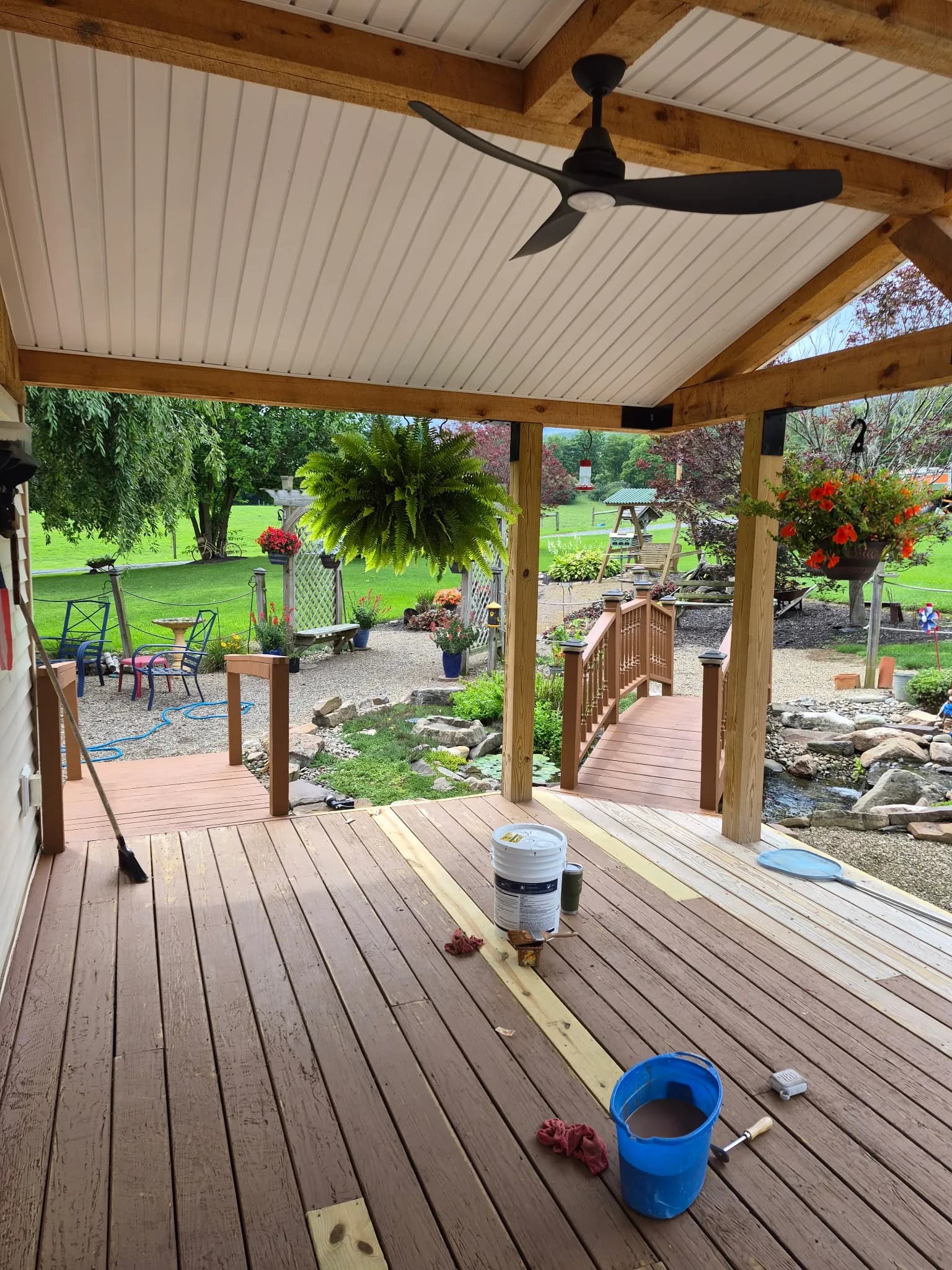 Gallery photos for Worn-Out Deck Gets a Fresh Coat and New Life: Image #5